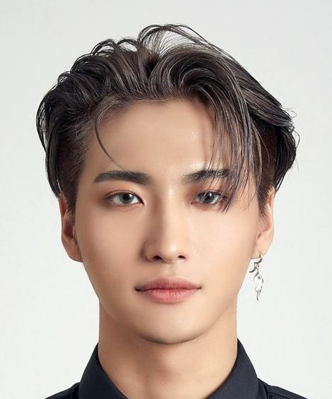 ATEEZ (Seonghwa) Biography: Profile, Net Worth 2025, Career, And "Ice on My Teeth"